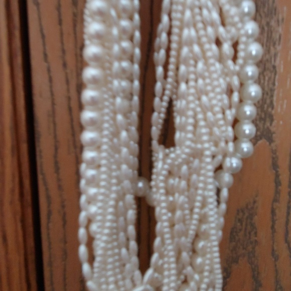 Slime necklaces shirts shoes - Picture 2 of 4